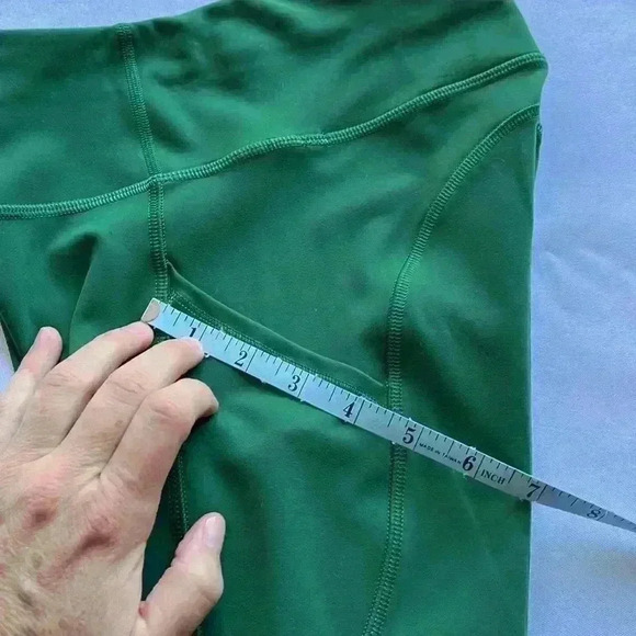 EUC Lulu Lemon Women’s HR Tight 25” Size 2 Green Legging Pant - Picture 11 of 13